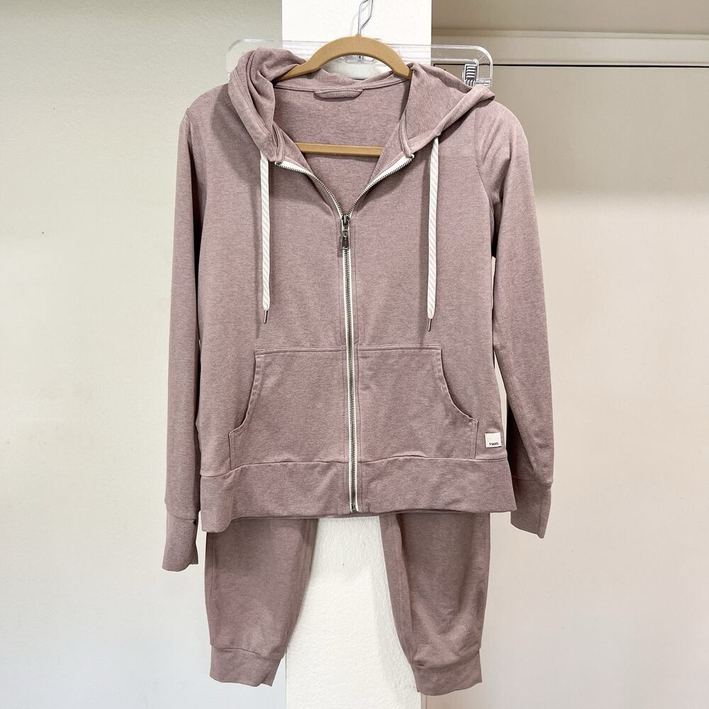 XS/S Vuori Halo Performance Hoodie & Jogger Set Heather Pink DreamKnit